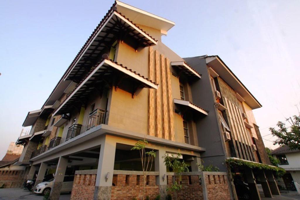 Oasis Estudio Hotel Satu Kejayan Exterior foto